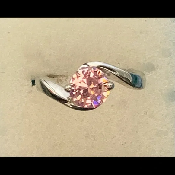 Beautiful Pink Crystal CZ Sterling Silver Ring - Picture 2 of 6